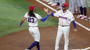 Dominican players introduced before semifinal 