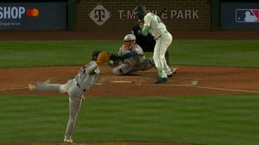 Julio Rodríguez's game-tying RBI walk