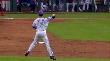 Bobby Witt Jr.'s spinning play