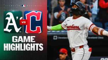 Martínez, DeLauter lead Guardians offense in 12-6 win