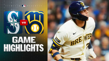 Brewers put up 22 runs in shutout win