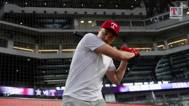 Jason Robertson takes batting practice with Rangers