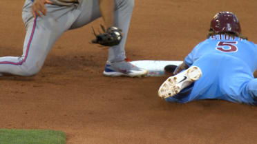 Bryson Stott steals second base in the 4th