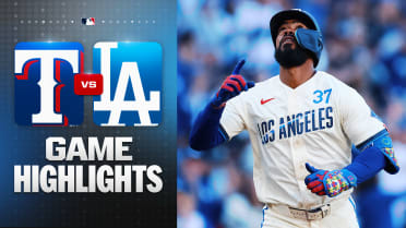 Teoscar Hernández hits a home run in Dodgers' win