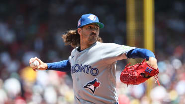 Kevin Gausman strikes out Wilyer Abreu