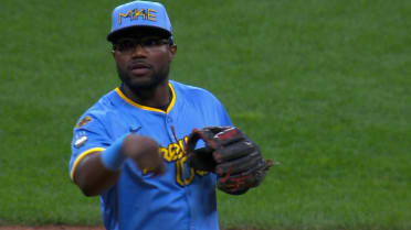 Andruw Monasterio's leaping catch
