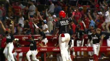 Héctor Rodríguez impulsa dos con jonrón