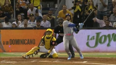 Luis Campusano pega elevado de sacrificio