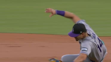 Ezequiel Tovar's spectacular sliding play 