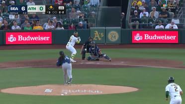 Julio Rodríguez's leaping catch