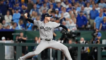 Clay Holmes closes out the 8th inning