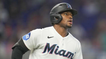 Xavier Edwards' solo home run (2)