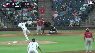 Leonardo Bernal's two-run single