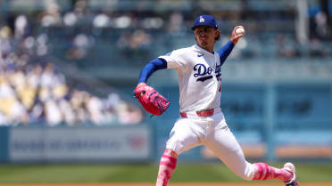 Justin Wrobleski strikes out Drake Baldwin