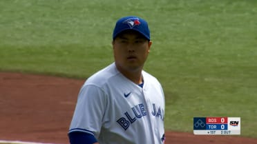 Toronto, Canada. 17th Sep, 2023. Toronto Blue Jays starting pitcher Hyun  Jin Ryu (99) works against the Boston Red Sox during first inning American  League MLB baseball action in Toronto, Sunday, Sept.