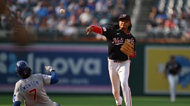 Nationals complete 3-6-1 double play