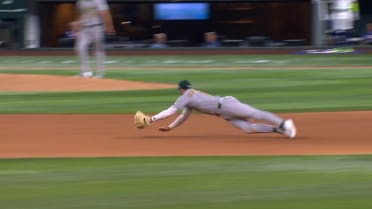 Max Schuemann's diving play 