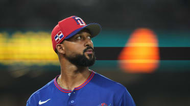 Sandy Alcantara acumula tres ponches