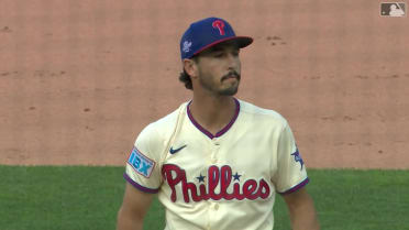 Garrett Stubbs retires Liam Hicks to end top of 9th