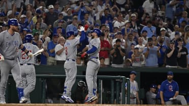 Cubs take the lead with five-run 6th inning