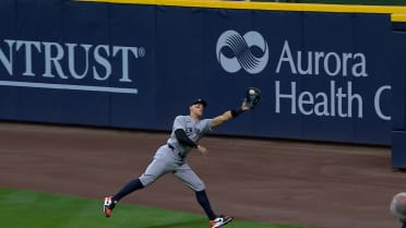 Aaron Judge's beautiful running catch