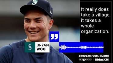 Bryan Woo on preparing for 2026, Mariners clubhouse