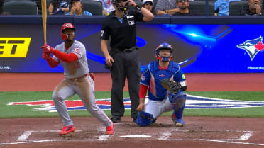 Héctor Rodríguez's two-run triple
