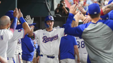 Corey Seager's 100th home run as a Ranger (4)