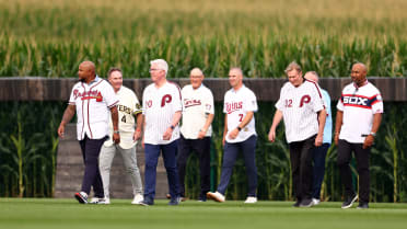 Baseball Hall of Famers emerge out of cornstalks
