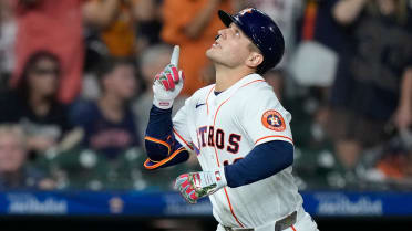 Daulton Varsho da la ventaja con  jonrón 