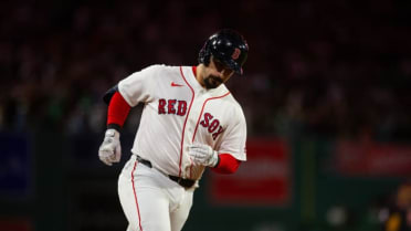 Mickey Gasper's pinch-hit game-tying home run (10)