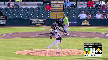Arnaldo Lantigua singles on a sharp line drive to center fielder Canon Reeder. Jalen Hairston scores. Arnaldo Lantigua to 2nd. Fielding error by center fielder Canon Reeder.