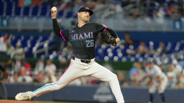 Janson Junk strikes out Gleyber Torres