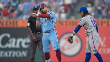 Kyle Schwarber doubles after umpire review