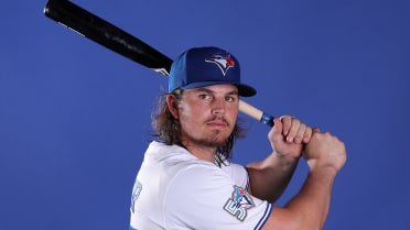 Addison Barger pega grand slam