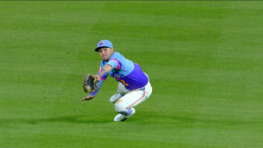 Tyler Freeman's diving catch