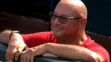 Terry Francona pranks Kevin Cash
