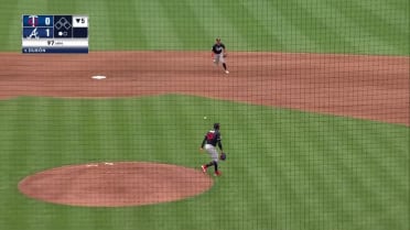 Kody Clemens' barehanded play