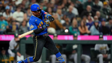 Julio Rodríguez's RBI forceout