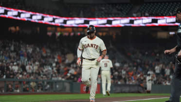 Rafael Devers' solo homer (34)