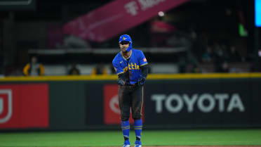Julio Rodríguez moves to 5th in franchise SB history