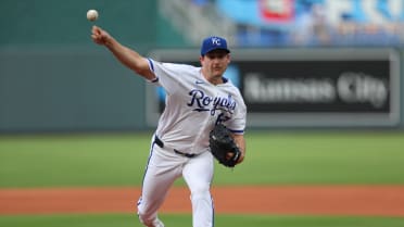 Seth Lugo freezes Mickey Gasper for the strikeout