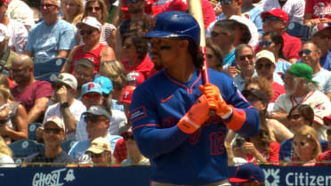 Lindor da HR de dos carreras