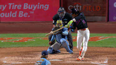 Jonrón solitario de Francisco Lindor (13)