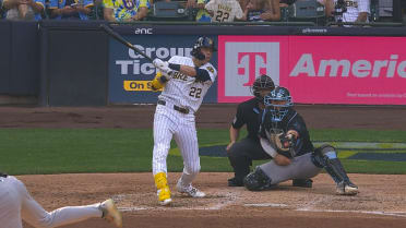 Christian Yelich se trae 2 con un doble 