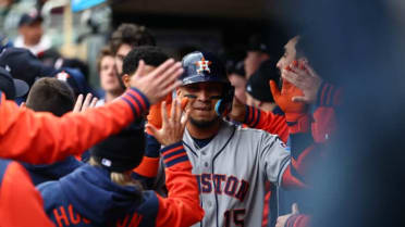 Isaac Paredes pega su 5to cuadrangular