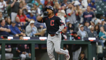 José Ramírez's solo homer (13)
