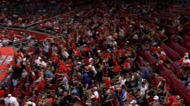 Reds' fans start 'The Wave' in exciting game