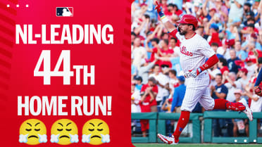 Kyle Schwarber's solo home run (44)