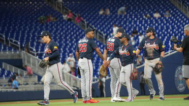 Raisel Iglesias sella la victoria